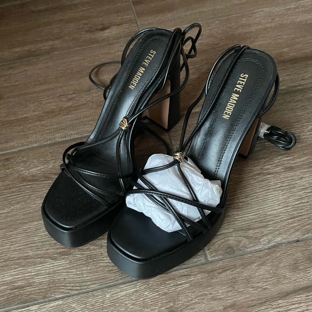 Steve Madden Black Strappy Platform Heels - Picture 3 of 5